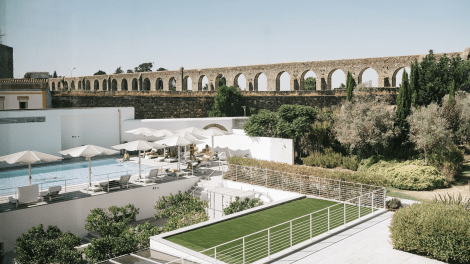 M'ar de Ar Aqueduto-Historic Design Hotel & Spa, luxurious room, relaxing spa, historic architecture, top-notch amenities, Évora, Portugal