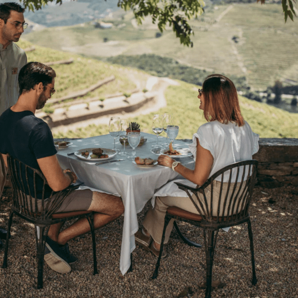 QUINTA NOVA NOSSA SENHORA DO CARMO WINERY RESTAURANT TERRAÇUS