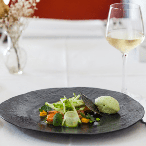 gourmet plate at divinus restaurant in evora 